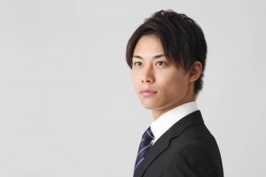 エアライン就活の証明写真のポーズについて男女別に綺麗な姿勢を叶えるコツをご紹介4