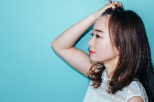 エアライン写真で前髪はあげてもOK?印象やセット手順・ポイントを解説!2