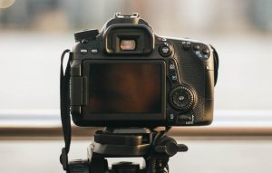 オールバックのエアライン証明写真に適したセット方法やポイントを紹介！5