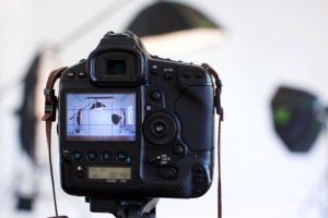 エアライン写真で前髪はあげてもOK?印象やセット手順・ポイントを解説!6
