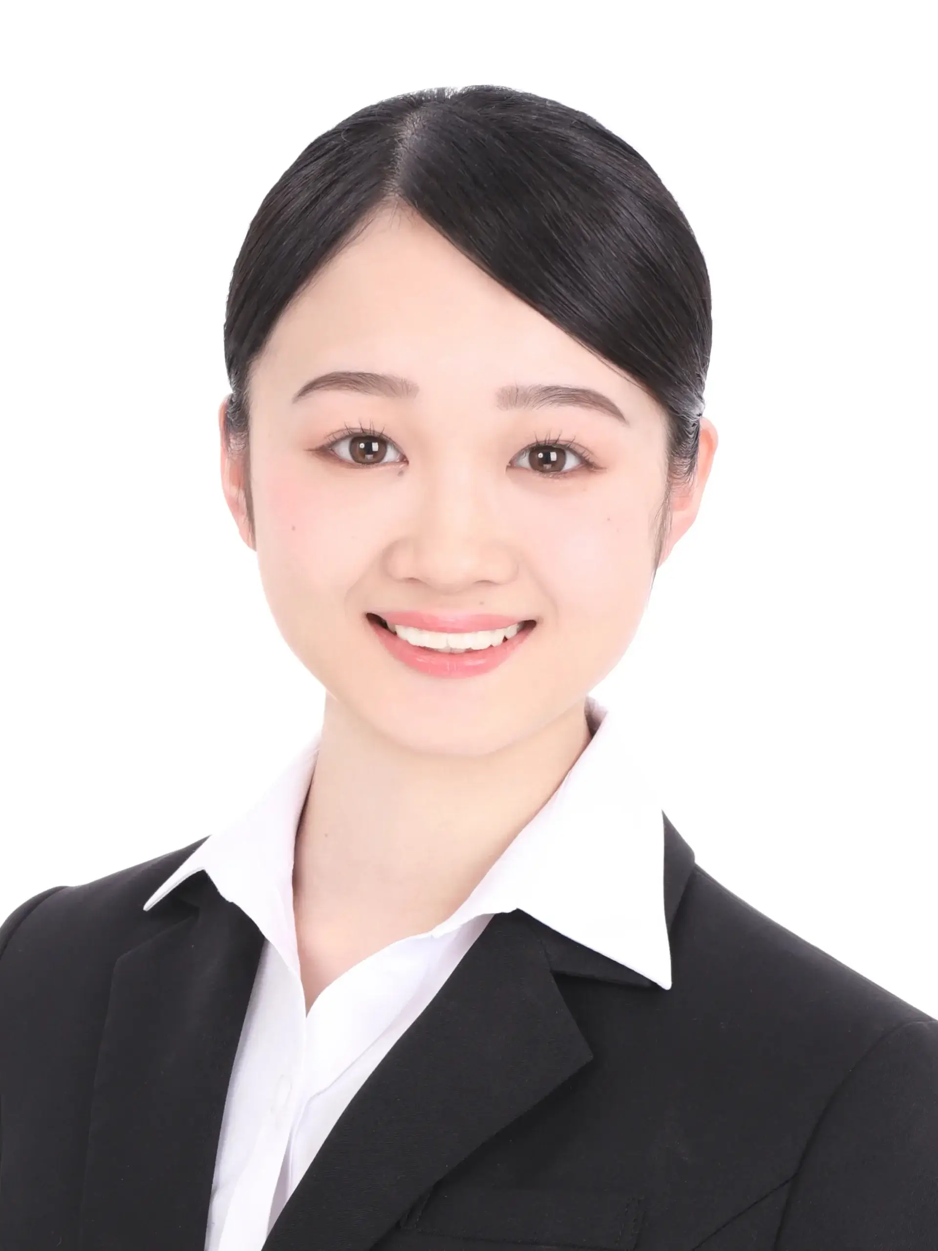 女子就活生のプロがヘアメイクして、撮影指導をした証明写真のアフター