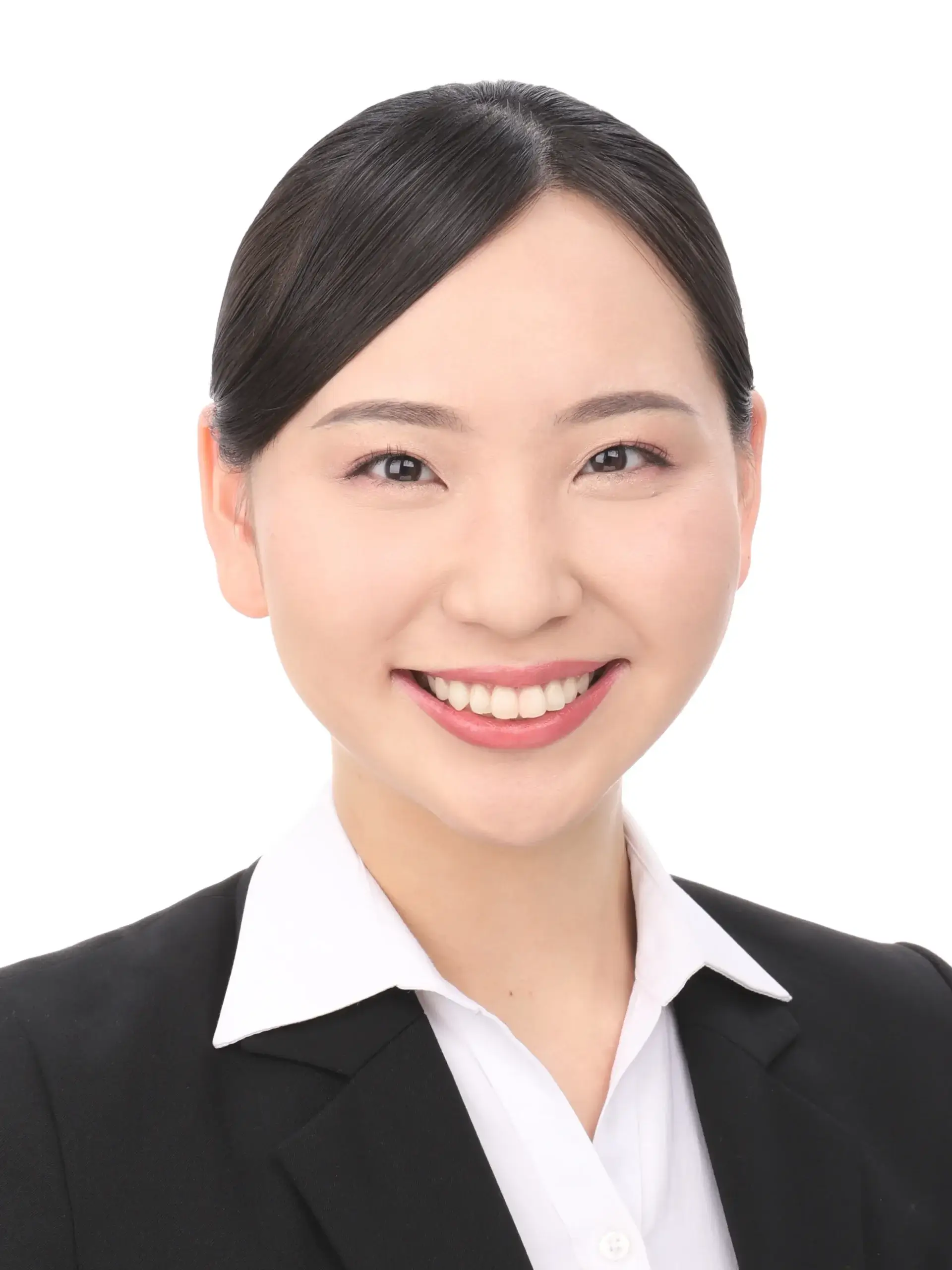 女子就活生のプロがヘアメイクして、撮影指導をした証明写真のアフター