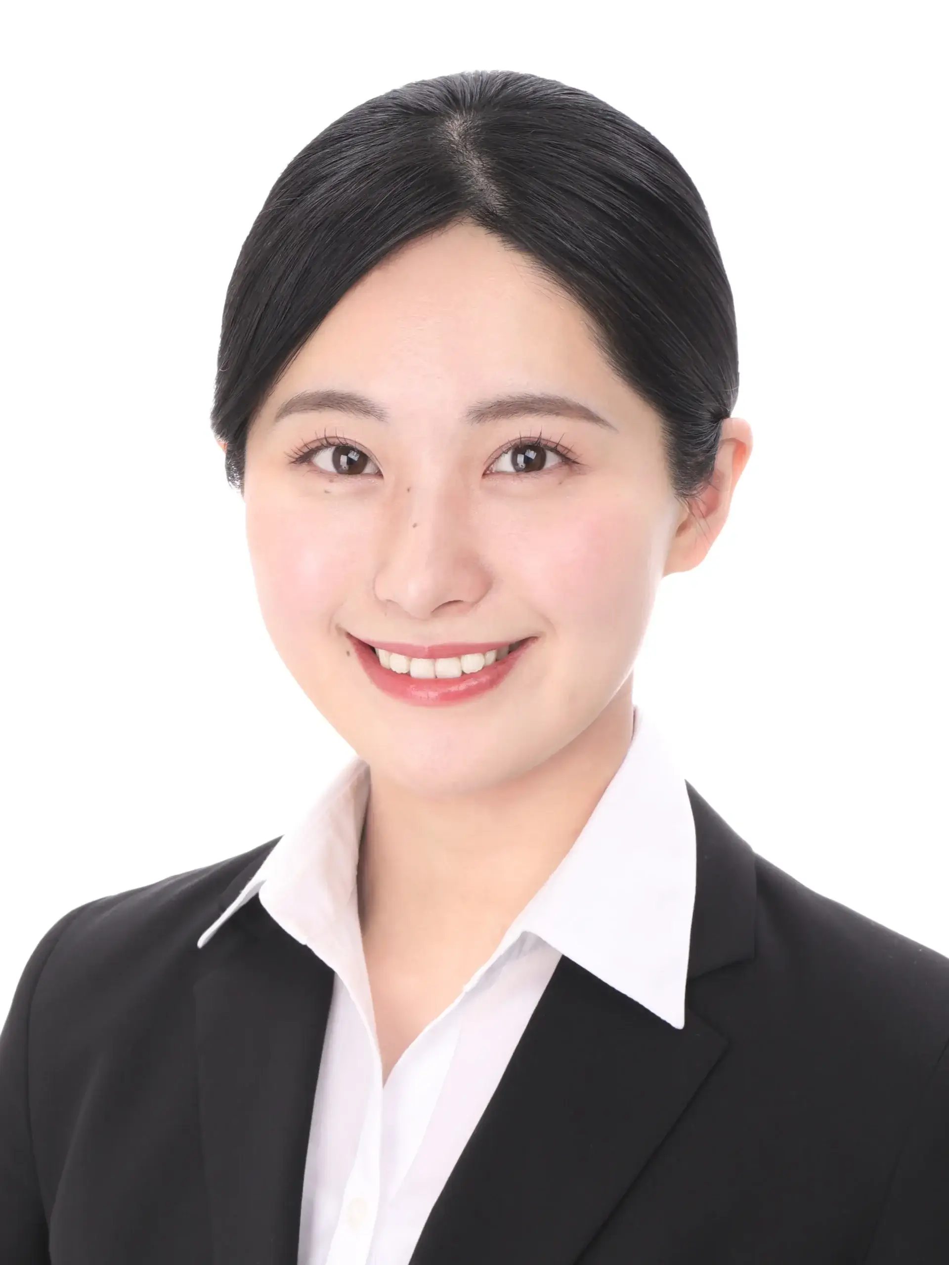 女子就活生のプロがヘアメイクして、撮影指導をした証明写真のアフター