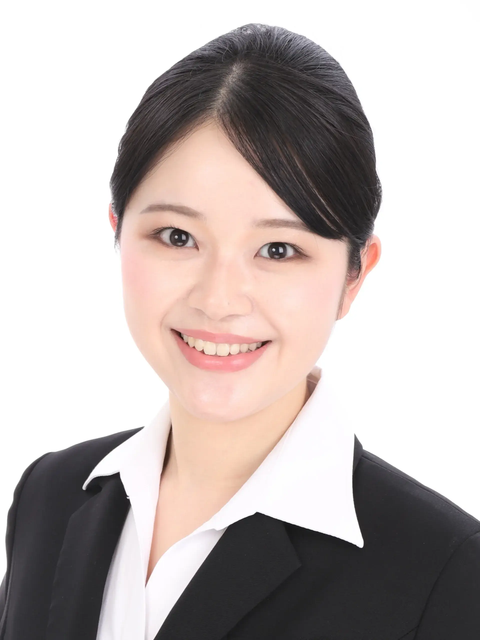 女子就活生の証明写真のビフォー
